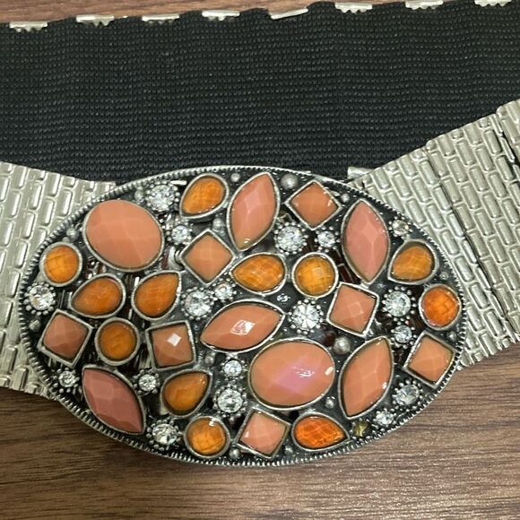 Stretchy Belt with Jeweled Buckle and SilverTone Textured Links. Size Medium. - Picture 2 of 6